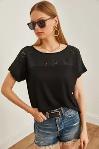 Olalook Women Black Fisto Detailed Yarasa Blouse