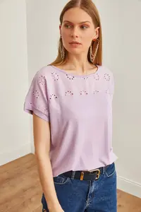 Olalook Women Lilac Fisto Detailed Yarasa Blouse - Image 4