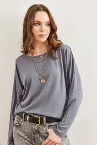 Olalook Women's Dark Gray Crew Neck Bat-Floated Viscose Blouse - Image 2