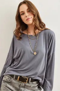 Olalook Women's Dark Gray Crew Neck Bat-Floated Viscose Blouse - Image 4