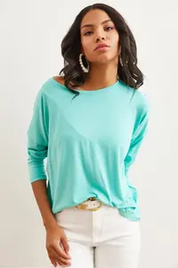 Olalook Women's Mint Green Crew Neck Bat-Floated Viscose Blouse - Image 7