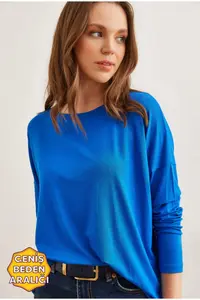 Olalook Women's Saks Blue Crew Neck Bat-Floated Viscose Blouse