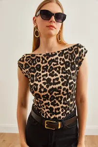 Olalook Women's Leopard Stone Lace Collar Soft Textured Flexible Viscose Blouse