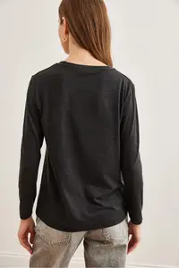 Olalook Women's Black V-Neck Wool Viscose Flowy Blouse - Image 5