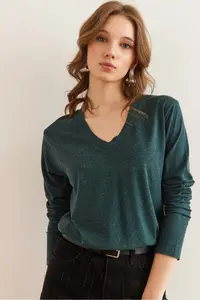 Olalook Women's Emerald Green V-Neck Wool Viscose Flowy Blouse - Image 4