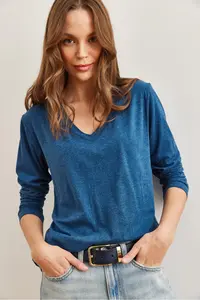 Olalook Women's Indigo V-Neck Wool Viscose Flowy Blouse - Image 3