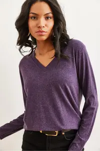 Olalook Women's Purple V-Neck Wool Viscose Flowy Blouse - Image 3
