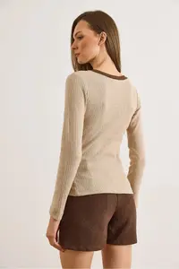 Olalook Women's Beige Brown Collar Detailed Raised Lycra Blouse - Image 2