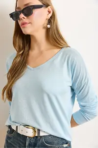 Olalook Women's Baby Blue Silver Stitching Detailed V-Neck Viscose Blouse - Image 4