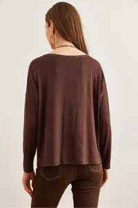 Olalook Women's Bitter Brown Silver Stitching Detailed V-Neck Viscose Blouse - Image 2