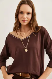 Olalook Women's Bitter Brown Silver Stitching Detailed V-Neck Viscose Blouse - Image 5