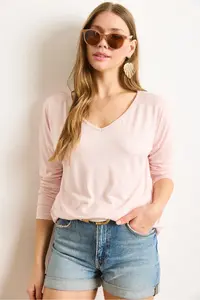 Olalook Women's Candy Pink Silver Stitching Detailed V-Neck Viscose Blouse - Image 4