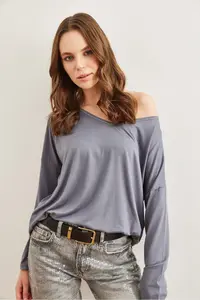 Olalook Women's Dark Gray Silver Stitching Detailed V-Neck Viscose Blouse - Image 2