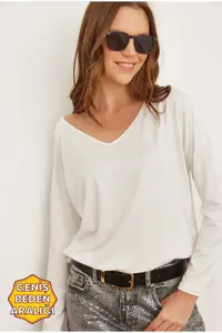 Olalook Women's Ecru Silver Stitching Detailed V-Neck Viscose Blouse