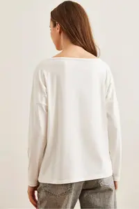 Olalook Women's Ecru Silver Stitching Detailed V-Neck Viscose Blouse - Image 2