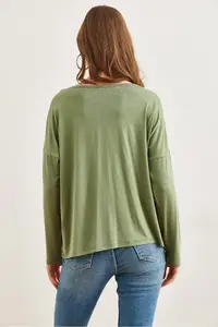 Olalook Women's Green Green Silver Stitching Detailed V-Neck Viscose Blouse - Image 2