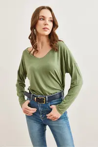 Olalook Women's Green Green Silver Stitching Detailed V-Neck Viscose Blouse - Image 4