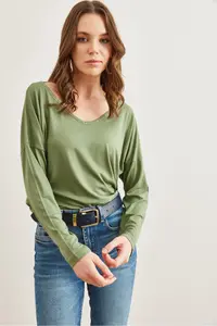 Olalook Women's Green Green Silver Stitching Detailed V-Neck Viscose Blouse - Image 5