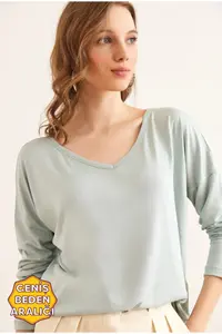 Olalook Women's Water Green Silver Stitching Detailed V-Neck Viscose Blouse