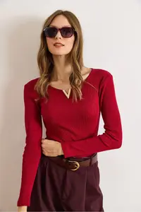 Olalook Women's Burgundy Metal V Detailed Flexible Camisole Blouse - Image 6