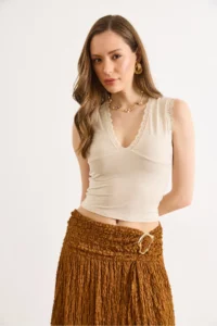Olalook Women's Stone Lace Detailed V-Neck Flexible Blouse - Image 3