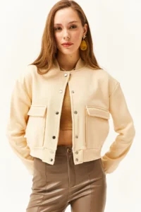 Olalook Women's Beige Pocket Snap Closure Inside Fleece Crop Jacket - Image 3