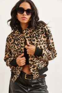 Olalook Women's Leopard Camel Pocket Snap Closure Inside Fleece Crop Jacket - Image 5