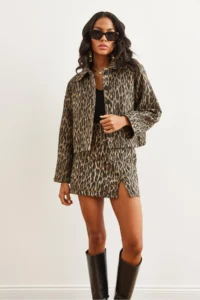 Olalook Women's Leopard Stone Buttoned Lined Stash Jacket - Image 2