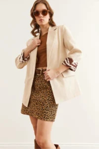 Olalook Women's Stone Leopard Detailed Fleece Pocket Lined Premium Linen Jacket - Image 6