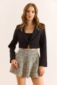 Olalook Women's Black Lined Lace Detailed Crop Blazer Jacket - Image 5