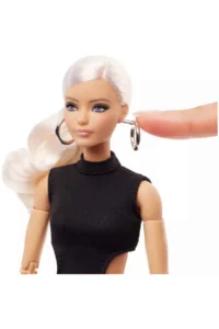 Barbie Basics Iconic Collection Doll Model 02 - Image 4