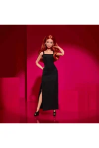 Barbie Basics Iconic Collection Doll Model 04 - Image 4