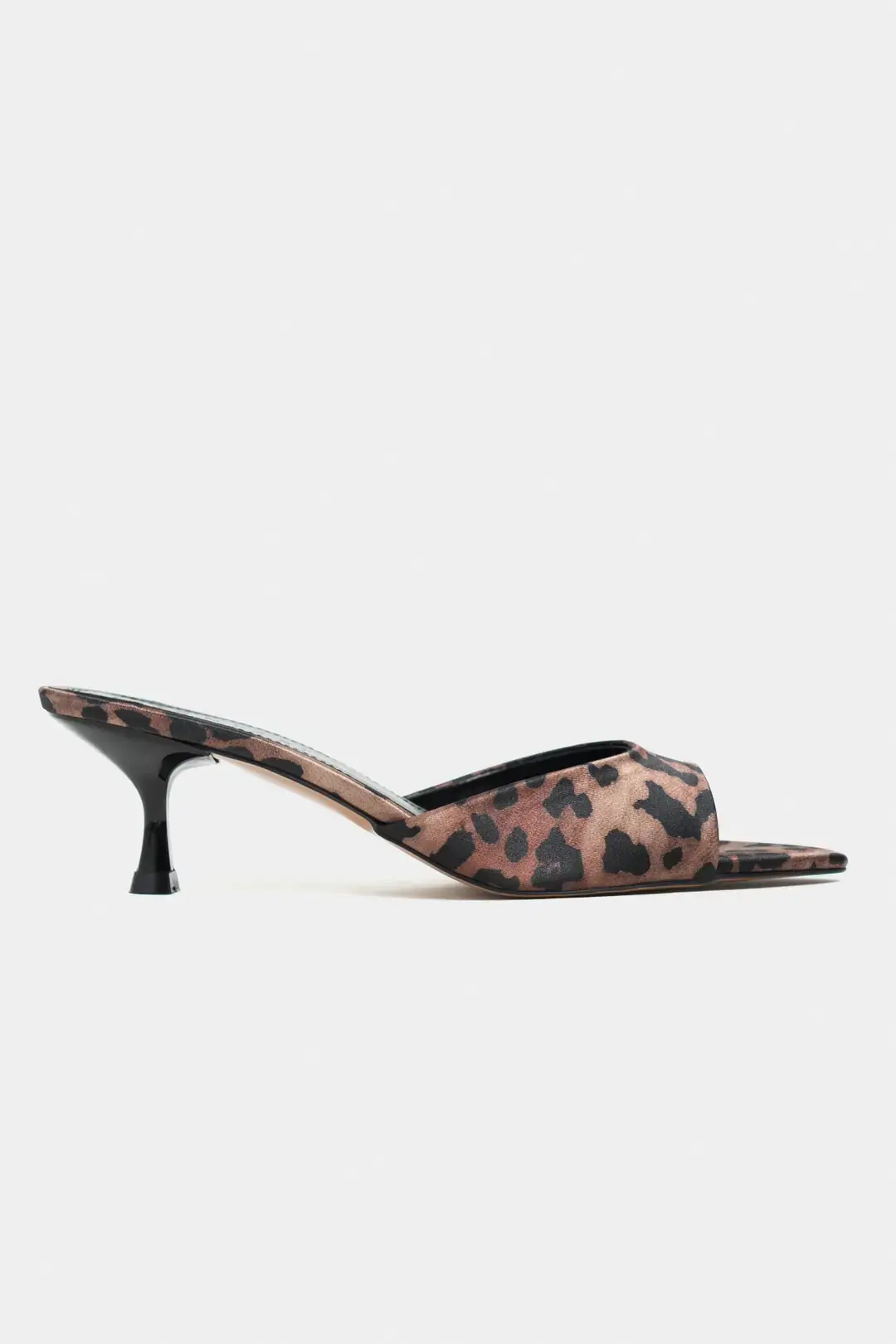 NSN-AVC7555K_Leopard_Satin_1