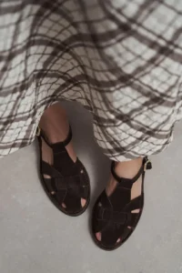 Nisantasi Shoes Solto Brown Suede Leather Hair Clip Detailed Flat Sole Women Sandals - Image 3