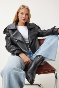 Happiness İstanbul Women Black Oversized Faux Leather Jacket - Image 2