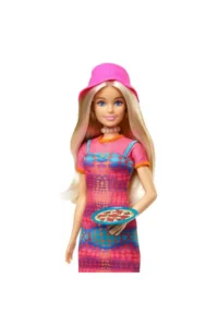 Barbie We Travel the World Italy Adventure Doll and Accessory Set HWH97 - Image 3