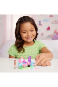 Barbie Mini BarbieLand Doll and Play Set JCR29 - Hair Salon Jcr32 - Image 3