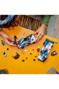 LEGO Speed ​​Champions BMW M4 GT3 and BMW M Hybrid V8 Race Cars 76922 - Children 9 Years Old and Above - Image 8