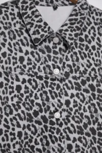 Trendyol Curve Multicolored animals Patterned Oversized/Wide Pattern 100% Cotton Non-Stretch DENIM Jacket - Image 6