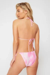 TRENDYOLMİLLA Batik Patterned Triangle Covered Regular Low Waist Bikini Set - Image 5