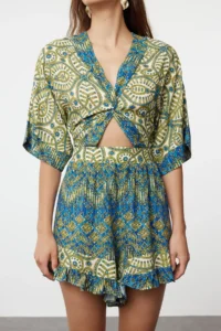 TRENDYOLMİLLA Ethnic Patterned Weaving Cut Out Detailed Beach Mini Jumpsuit - Image 4