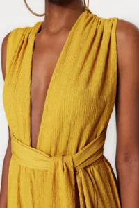 TRENDYOLMİLLA Oil Green Weaving slit Maxi Beach Jumpsuit - Image 4