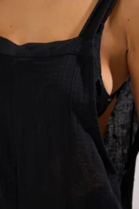 TRENDYOLMİLLA Black Knitting Pocket Detail Beach Mini Jumpsuit - Image 4
