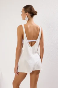 TRENDYOLMİLLA WHITE Knitting Pocket Detail Beach Mini Jumpsuit - Image 5
