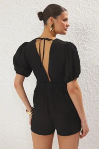 TRENDYOLMİLLA Black Weaving Binding Detailed 100% Cotton Beach Mini Jumpsuit - Image 4
