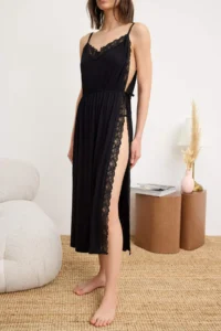 TRENDYOLMİLLA Black More Sustainable Side Light Lace Detailed Ribbed Knitting Nightgown - Image 3