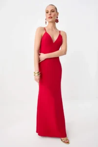 TRENDYOLMİLLA Red Plain Weaving Finike Maxi Evening Gown & Graduation Dress - Image 2