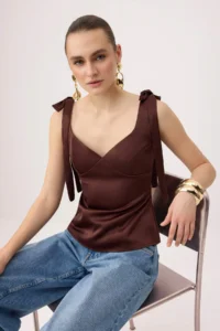 TRENDYOLMİLLA Brown Plain Heart Yaka Sleeveless Weaving Satin Party Blouse - Image 2