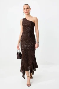 TRENDYOLMİLLA Brown Sequin Lined Knitting Maxi Chic Dress - Image 2