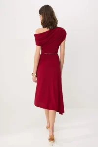 TRENDYOLMİLLA Burgundy Off Shoulder Gathering Sleeve Midi Size Chain Arched Party Dress - Image 4